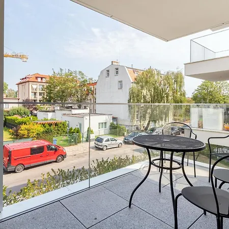 Okrzei Seaside By Renters Prestige Apartment *